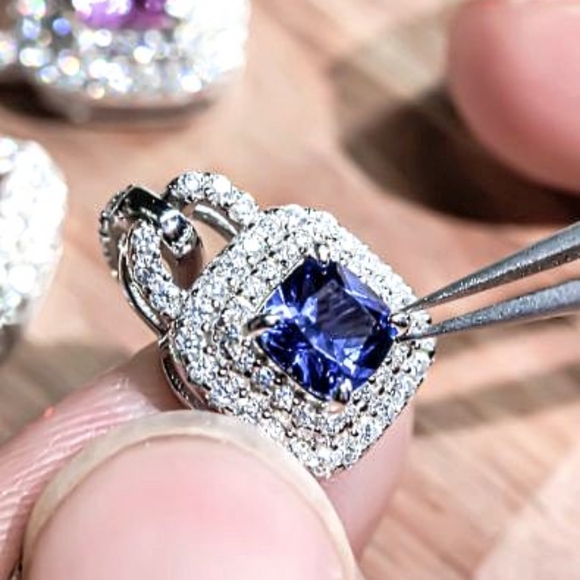 925 Sterling Silver Lab Grown Blue Sapphire Lock Pendant Necklace - Picture 4 of 6